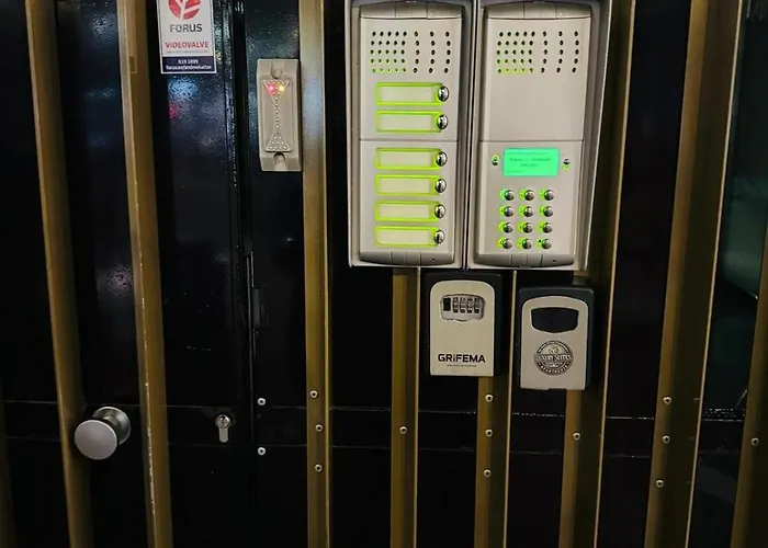 Luxury Foorum By Rikas Appartement *